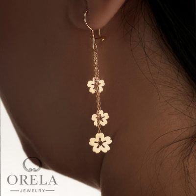 گوشواره طلا ۱۸ عیار طرح رشته ای بهار